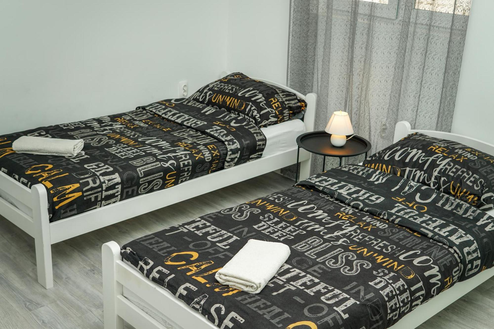 Studio Ada Mostar Luaran gambar
